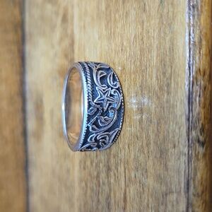 Sterling Silver Raised Design Tapered Band Ring